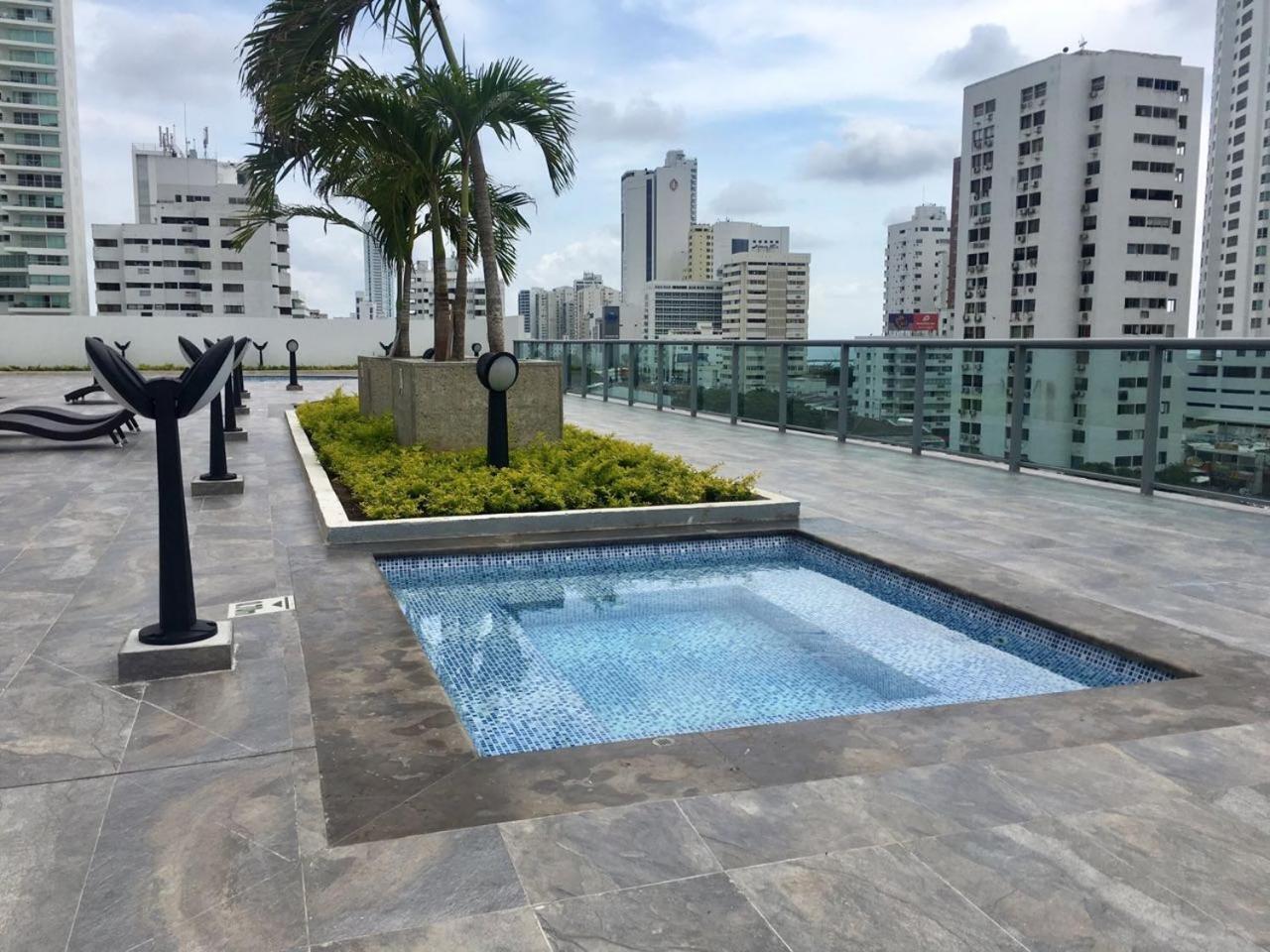 Luxuriuso Apartament Cartagena Exterior photo